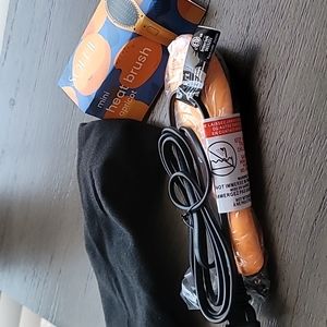 Soleil Mini Heat Brush in Apricot NWT